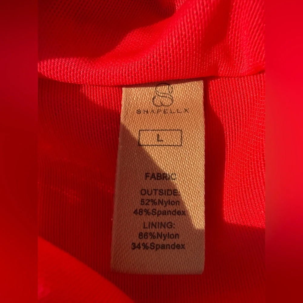 NWT Shapellx Red Cutout-Front Shaping Swimsuit Size L - Picture 4 of 7